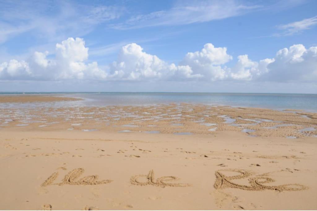 Le Clos Des Flots - La Plage La Flotte Exterior photo