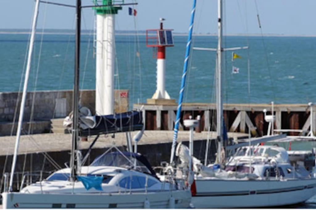 Le Clos Des Flots - La Plage La Flotte Exterior photo